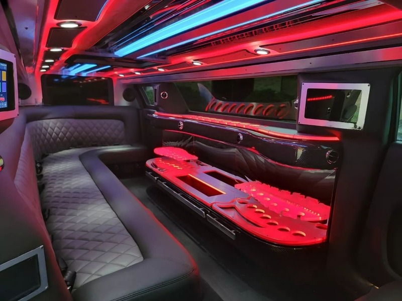 Lincoln MKT stretch limousine interior view 5